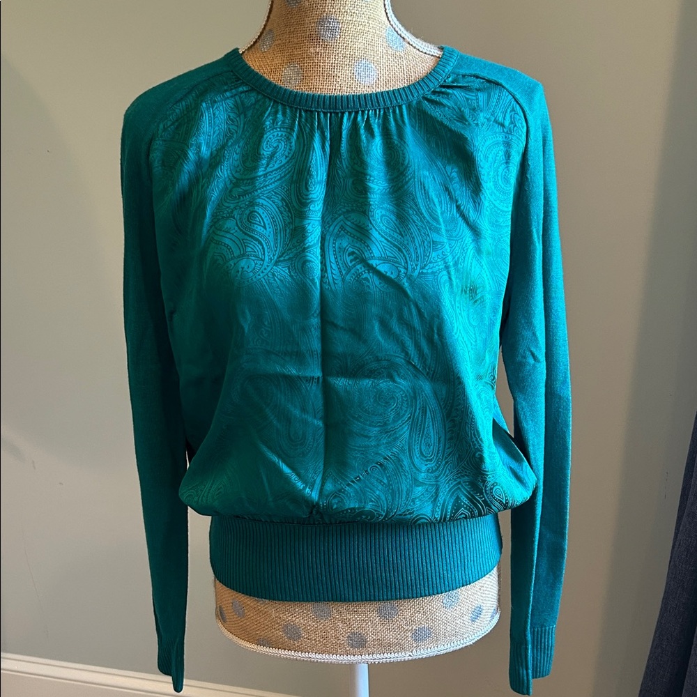 TRINA TURK SWEATER M